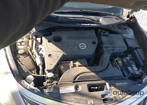 2015 Nissan Altima 2.5/2.5 S/2.5 Sl/2.5 Sv from USA, damaged, VIN 1N4AL3AP9FC201689